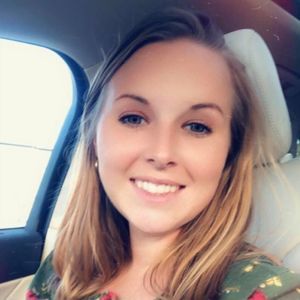 Meet your Posher, Leah